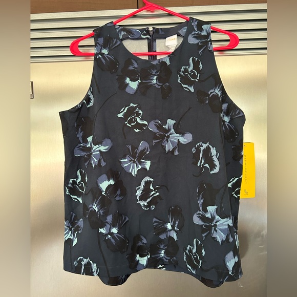Lole nwt tank top with back zipper - Picture 1 of 4